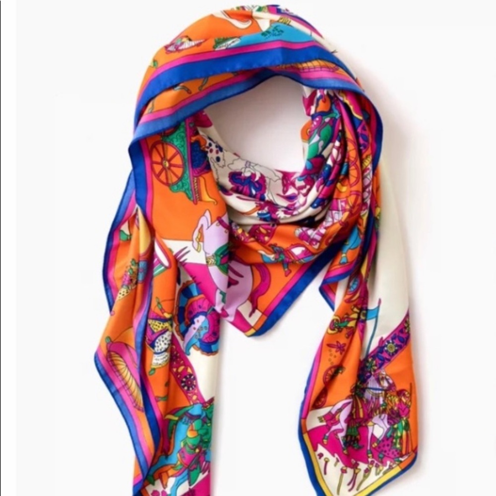 uckernuck Pomander Place Sedgwick Scarf. NWT